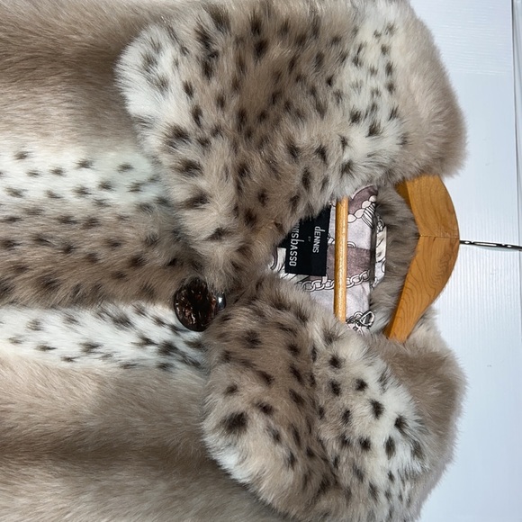 Dennis Basso Faux Fur - Picture 5 of 7